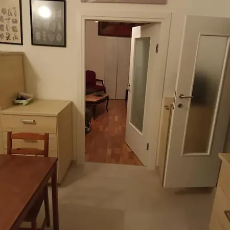 Angelo - Alloggio Centralissimo Piccolo E Confortevole Bovino